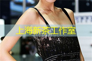 迷人夜色下的上海老城区：穿梭于历史与现代之间！